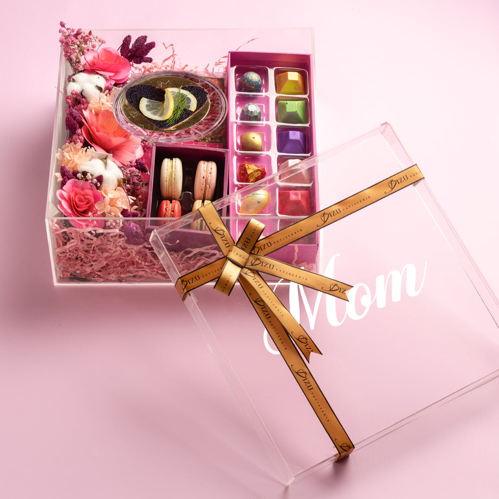 
                
                    Load image into Gallery viewer, Bespoke Grandeur Gift Set with Forever Flowers
                
            