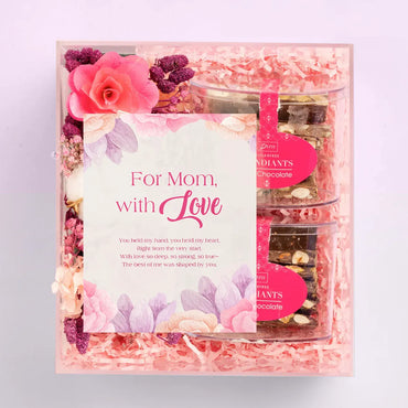 Bespoke Exquisite Gift Set with Forever Flowers