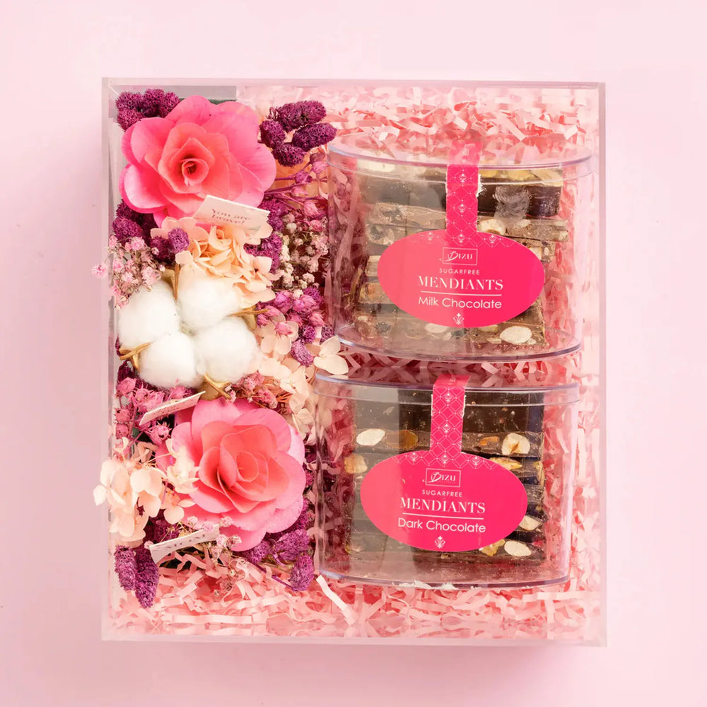 Bespoke Exquisite Gift Set with Forever Flowers