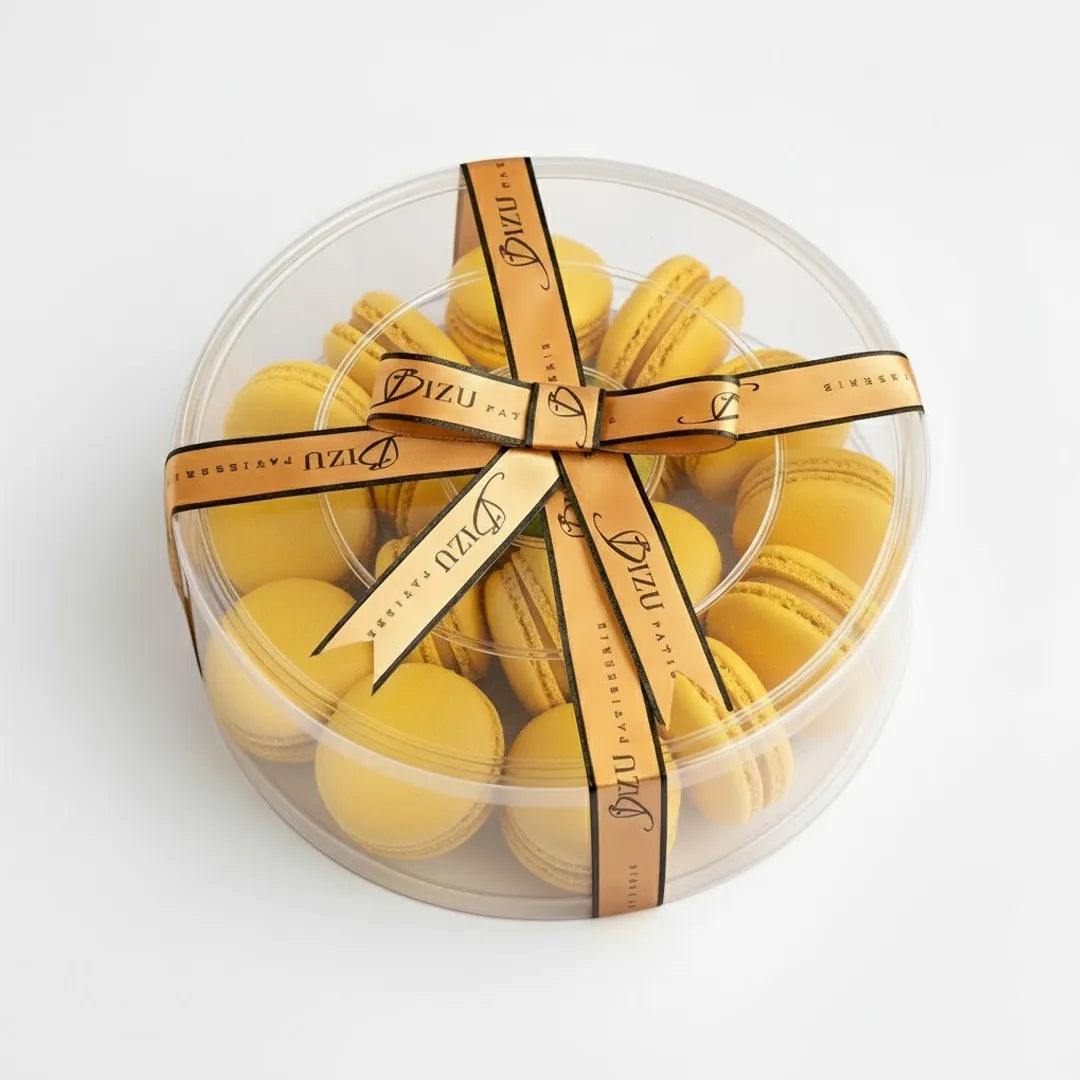 Queso De Bola with Dulce de leche Macaron de Paris Christmas Special