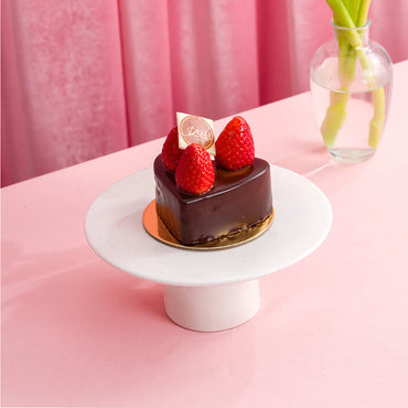 L'Amour Cake Surprise Box of 4