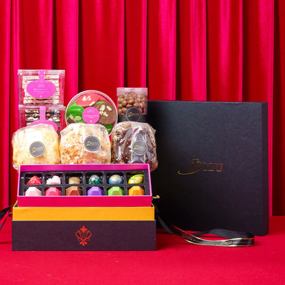 The Grand Noel Collection Gift Box