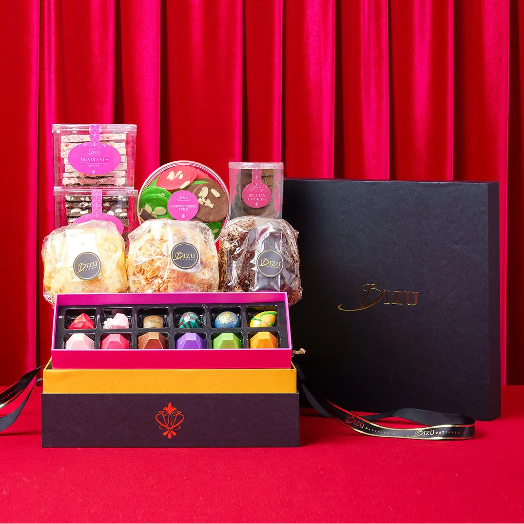 The Grand Noel Collection Gift Box