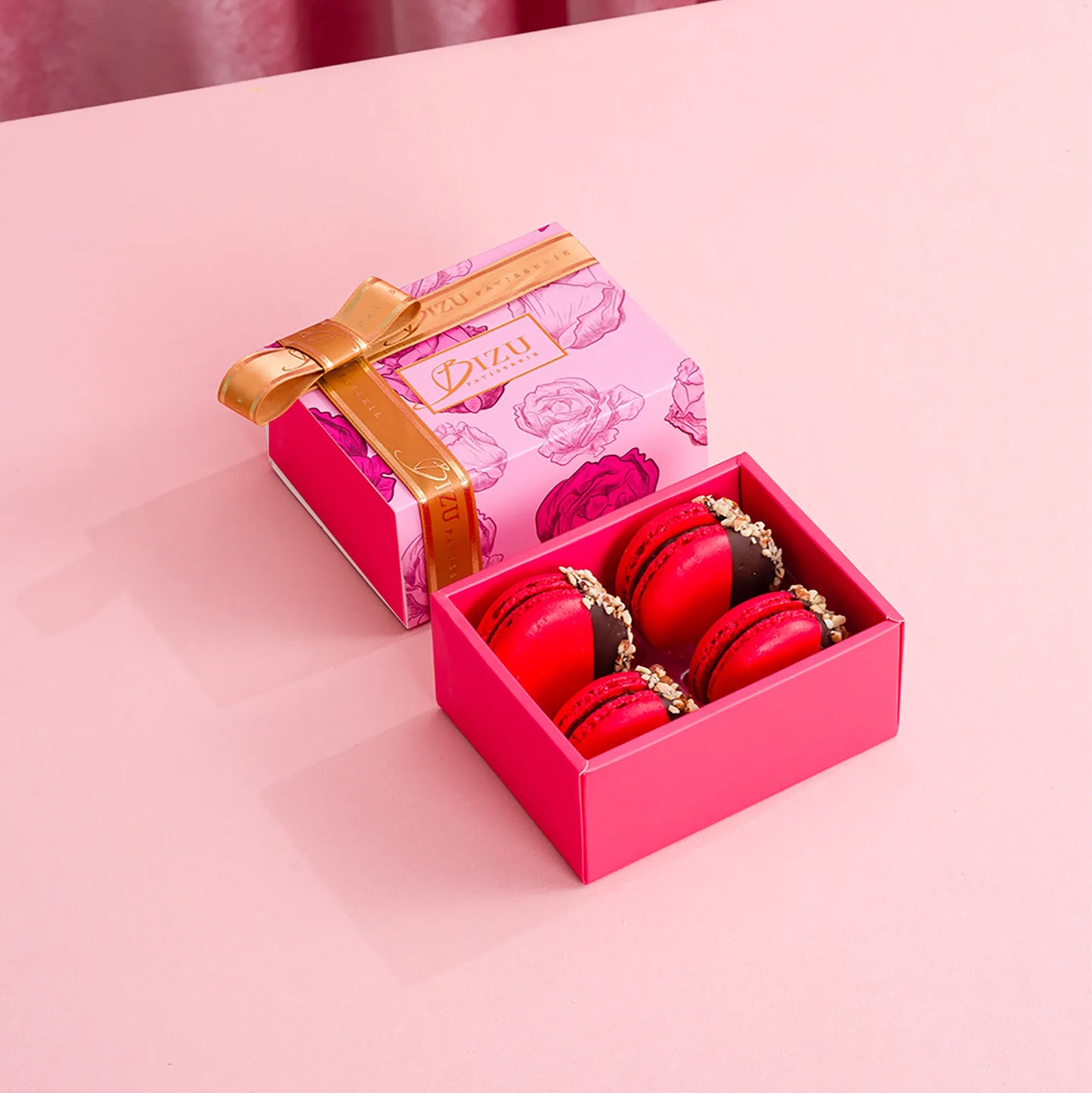 Valrhona Chocolate with Mixed Berries Macaron de Paris Special Box of 4